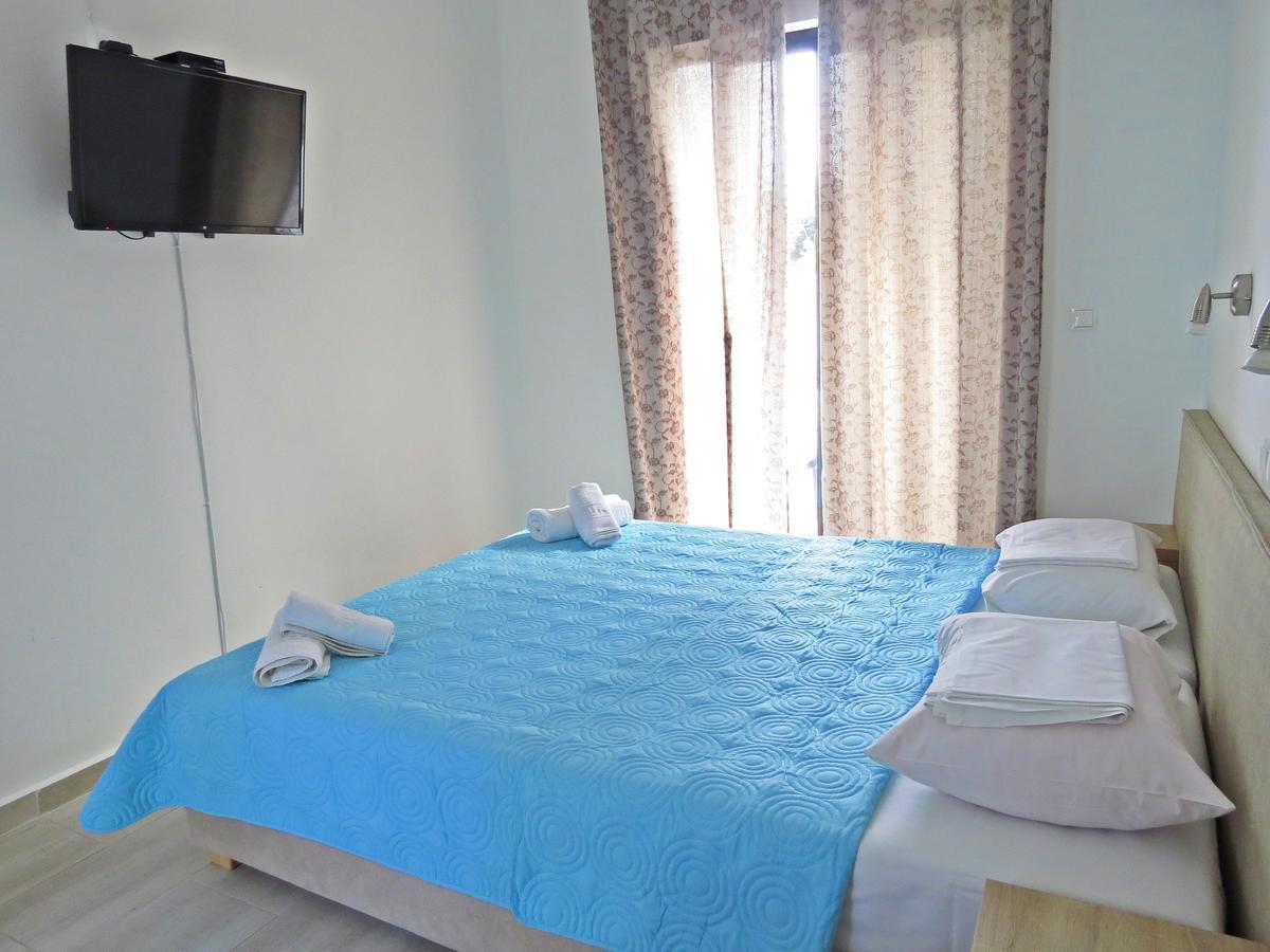 Loukas Beach Rooms Kiotari Luaran gambar